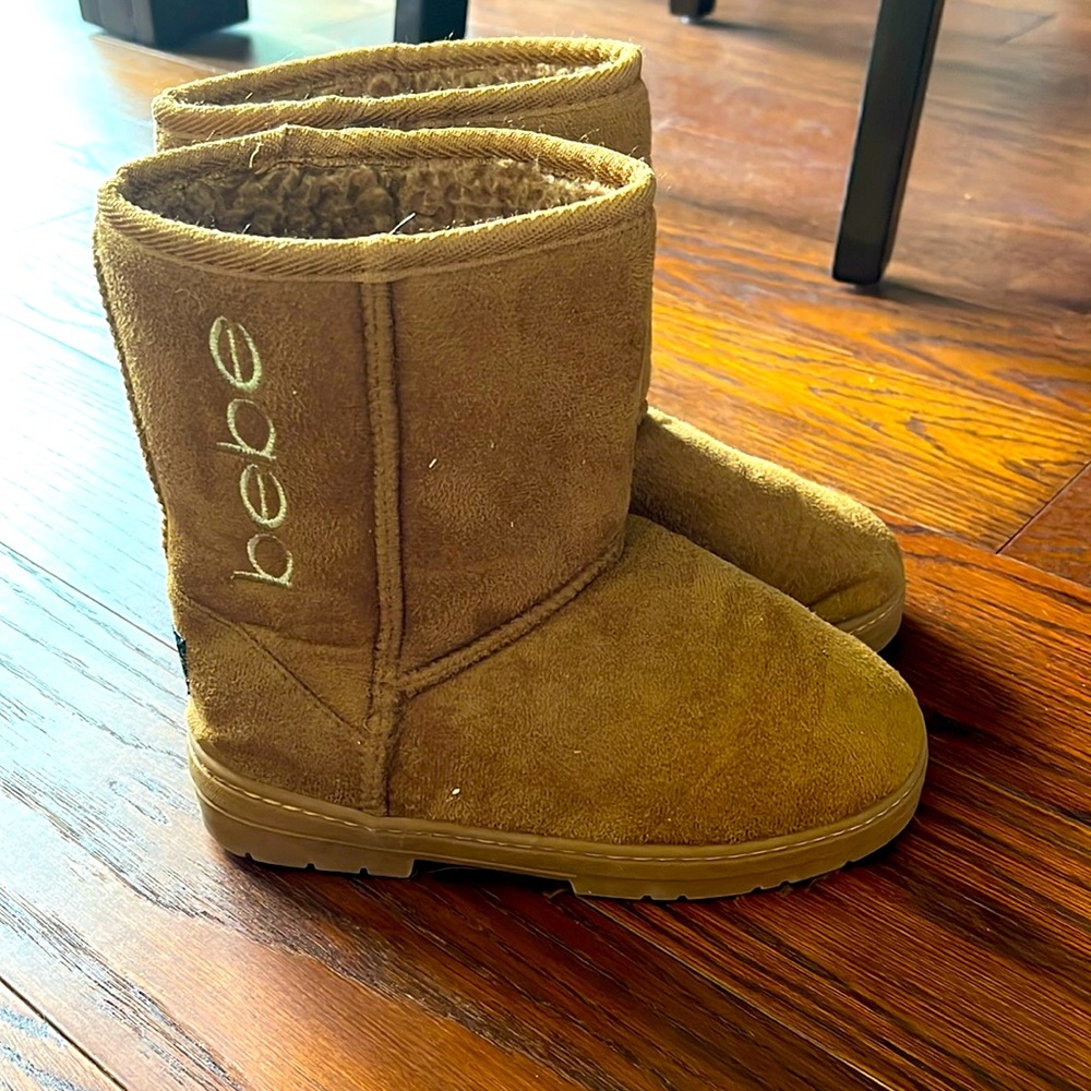 Girls Bebe warm boots sz 2, tan